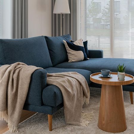D33 Vilnius - Brand New Luxury Apartment With Terrace, Garden, Ac And Parking エクステリア 写真